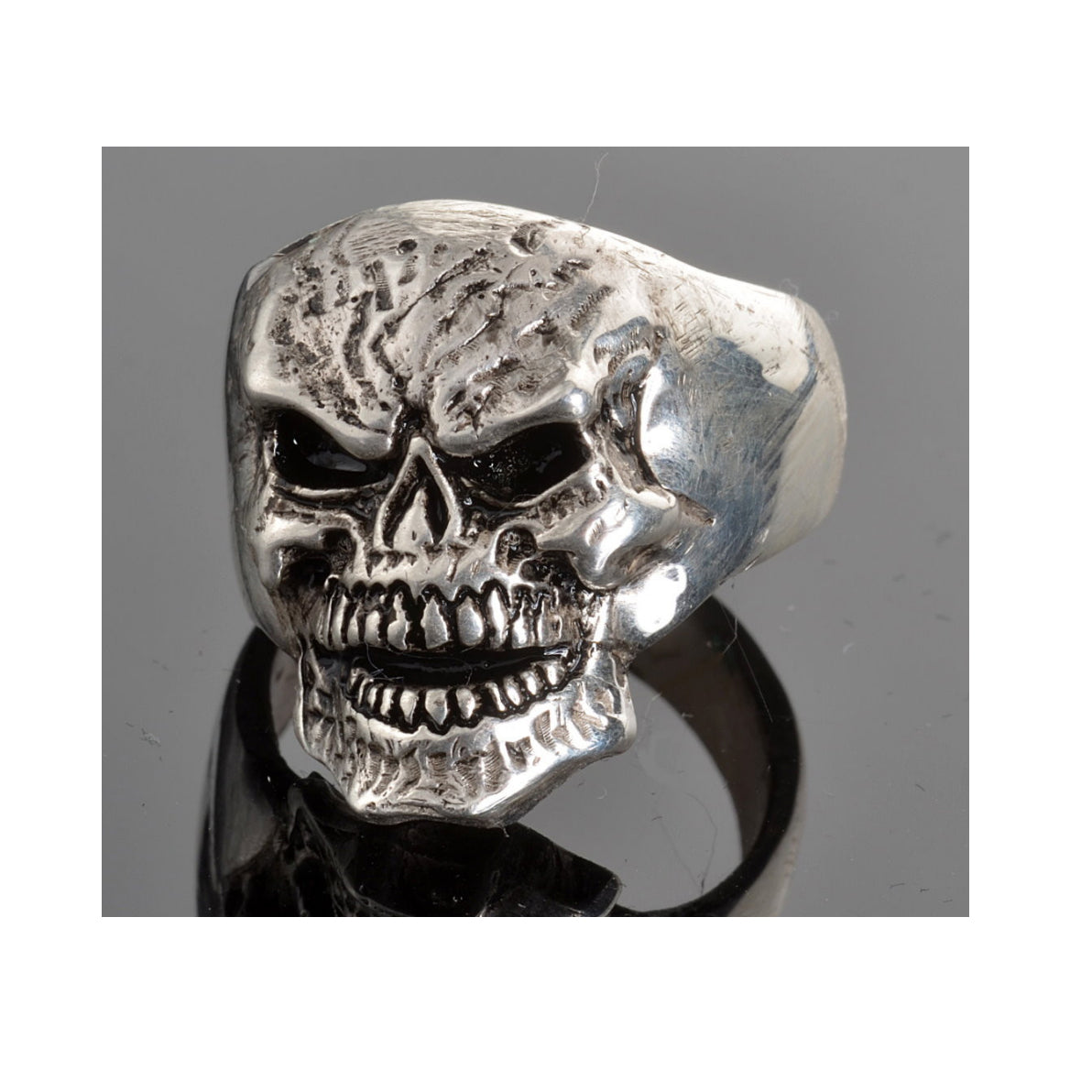 STAINLESS STEEL MEN'S MISTER SKULL RING