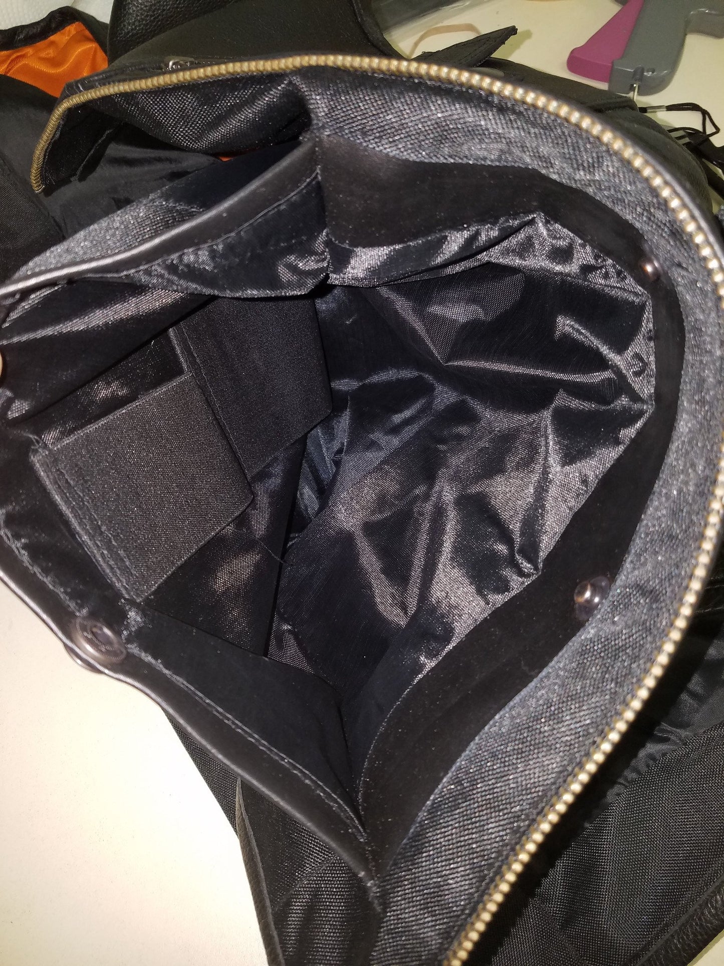 Concealed Snap Closure, Milled Cowhide, Without Collar & Hidden Zipper