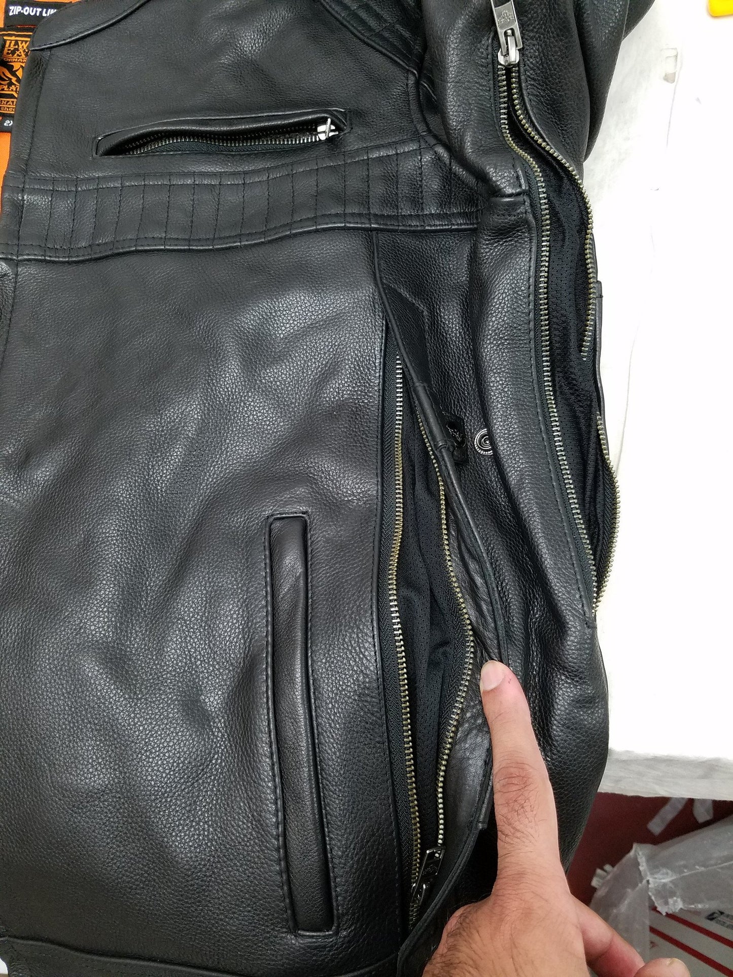 MEN'S MOTORCYCLE BLACK SCOOTER POLICE STYLE LEATHER JACKET